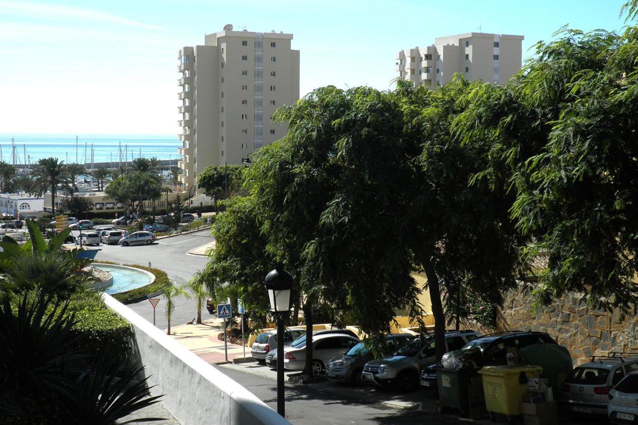 埃斯特波纳Puerto Blanco公寓 外观 照片