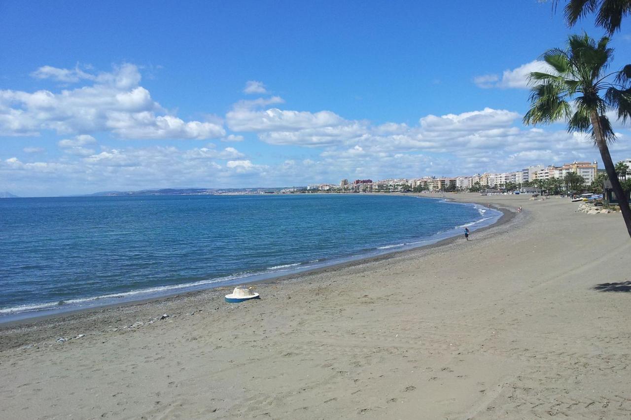 埃斯特波纳Puerto Blanco公寓 外观 照片
